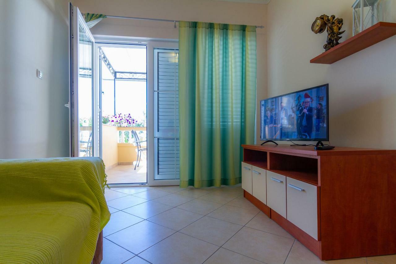 Apartman Haus Maja Banjol 외부 사진